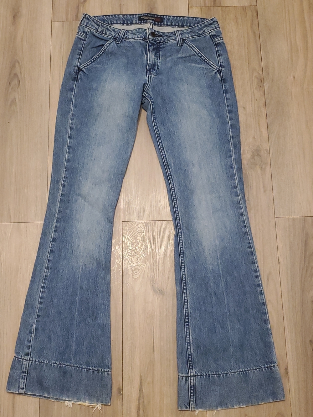 American Eagle Outfitters Light Blue Flared Jeans